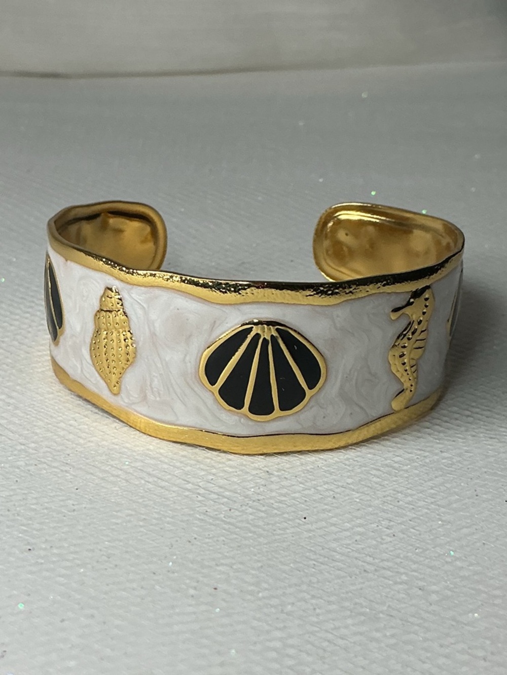 Nautical Seashore Bracelet Seahorse Seashell GoldTone Enamel Hand Painted Beachy